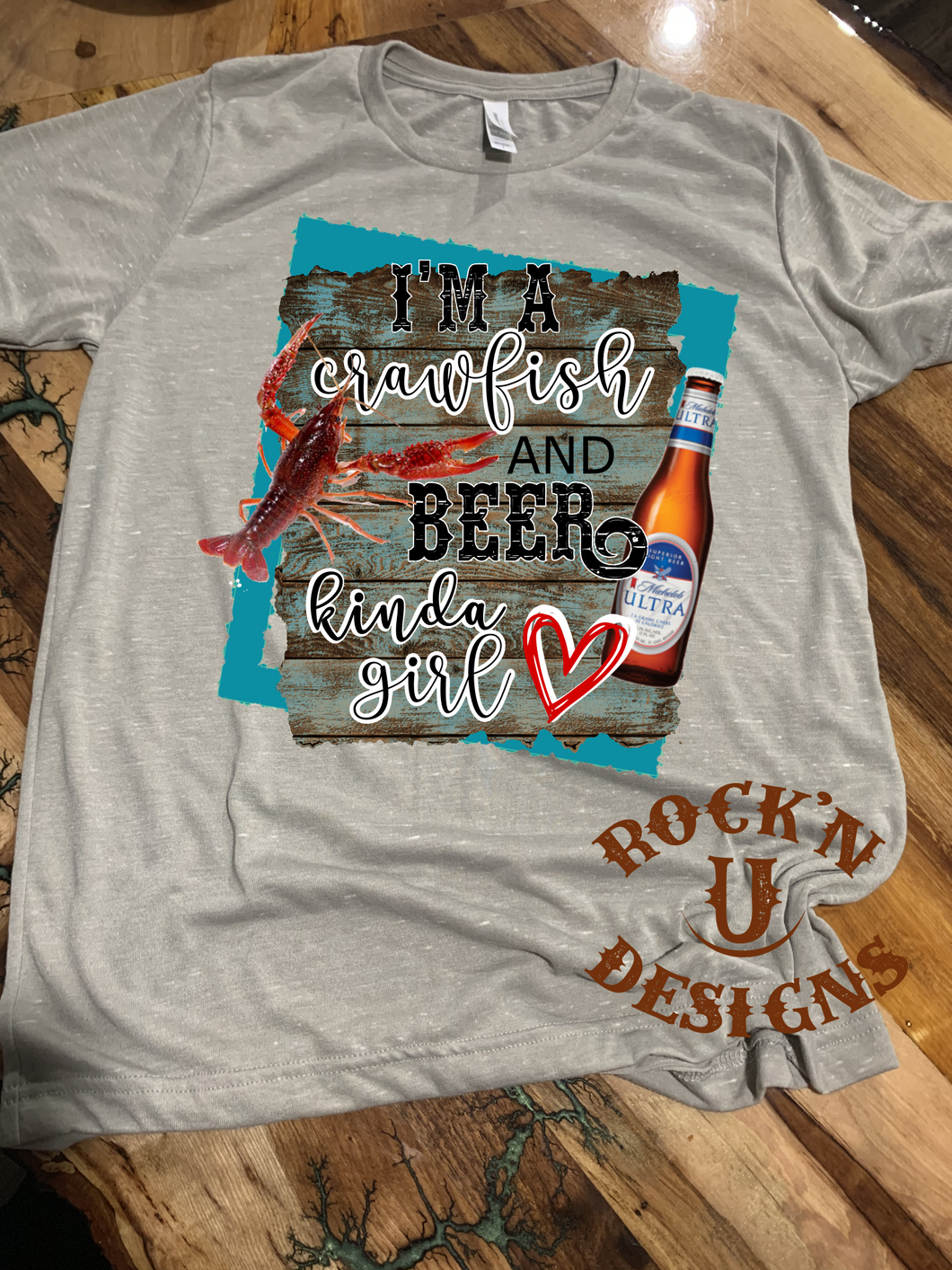I'm a crawfish and beer kinda girl Custom Graphic T-shirt