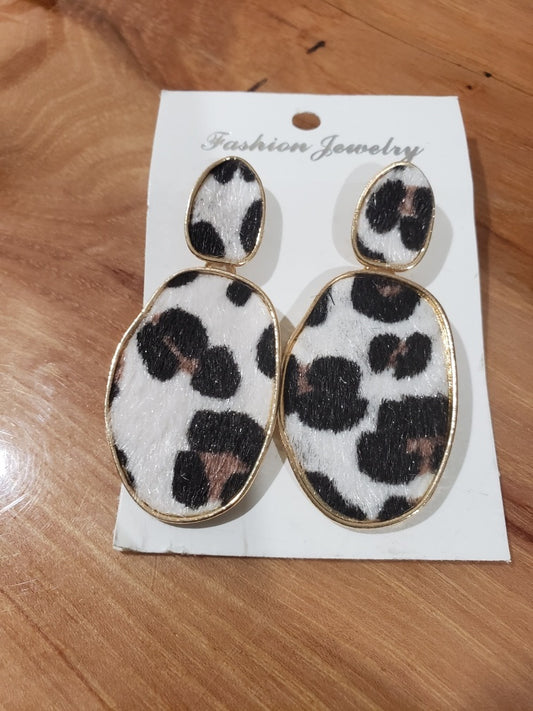 Leopard Dangles Earrings