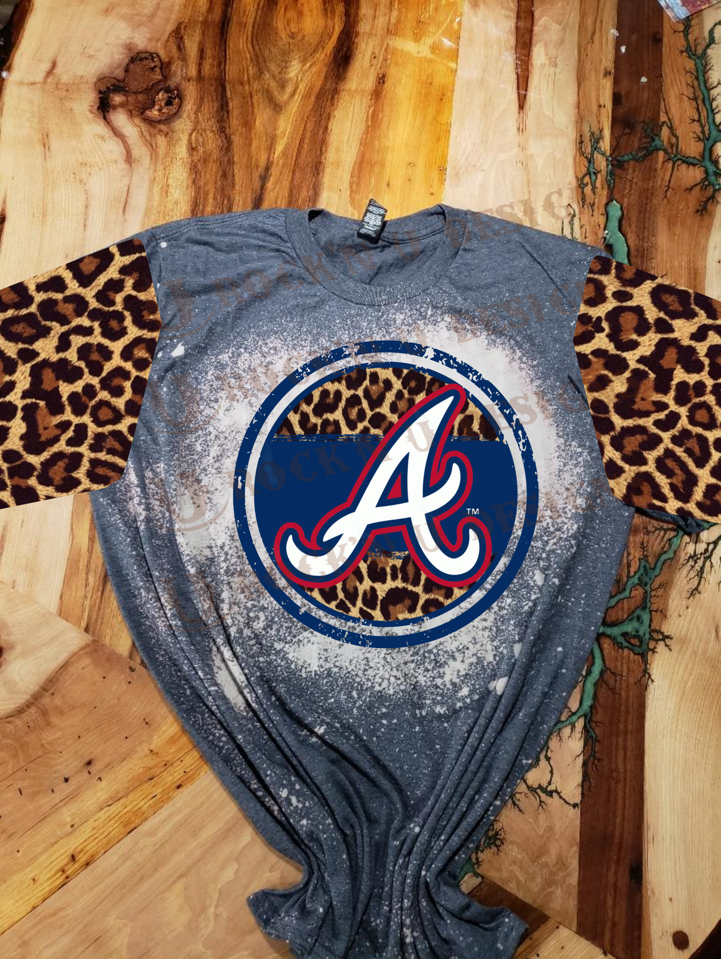 Custom Unisex T-shirt "Braves - BASEBALL" Leopard Design With Sleeves