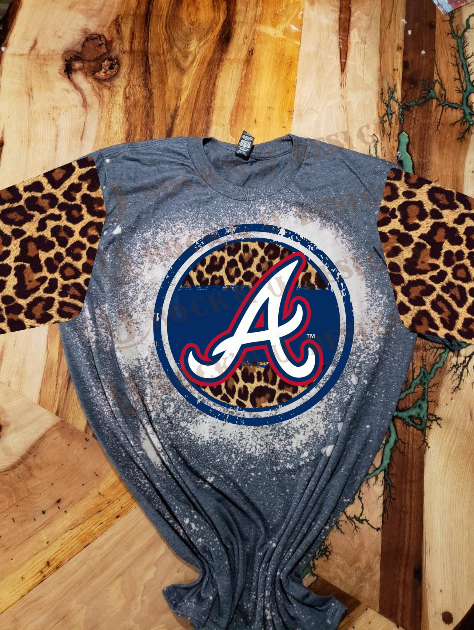 Rock'n U Designs Atlanta Braves Go Braves MLB Unisex Custom Graphic Leopard Design T-Shirt XXL / Red