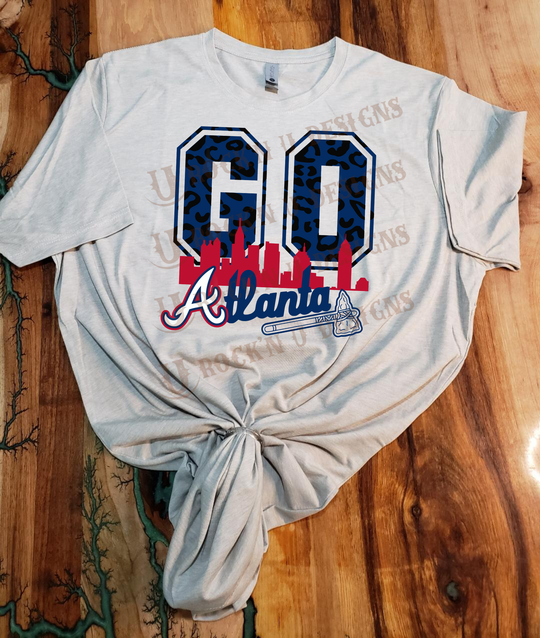 Rock'n U Designs Atlanta Braves Go Braves MLB Unisex Custom Graphic Leopard Design T-Shirt M / Silver