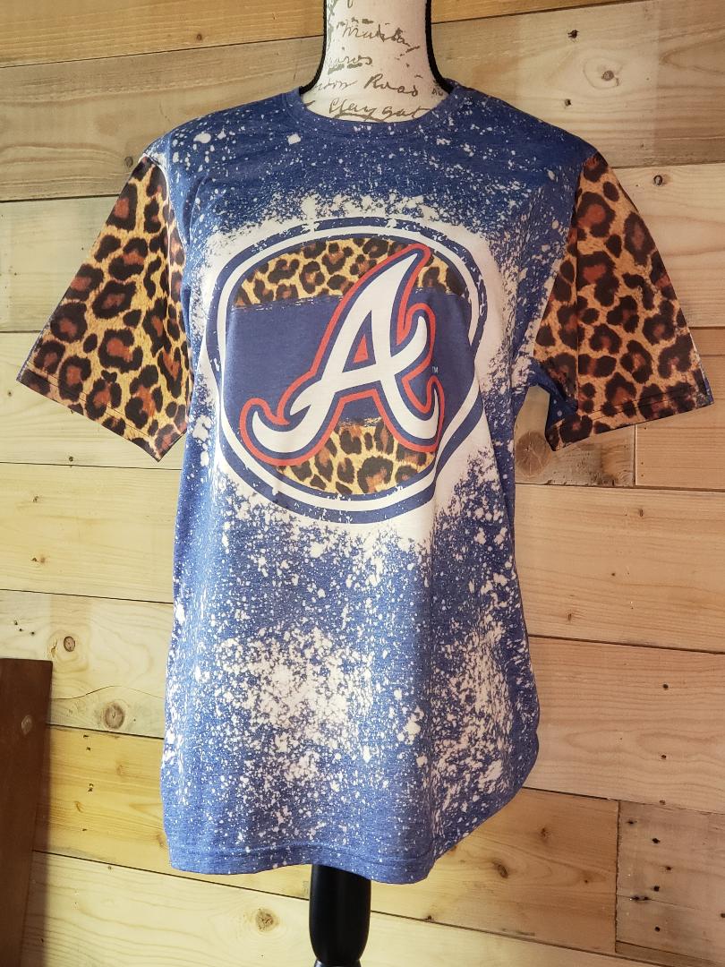 Custom Unisex T-shirt "Braves - BASEBALL" Leopard Design With Sleeves